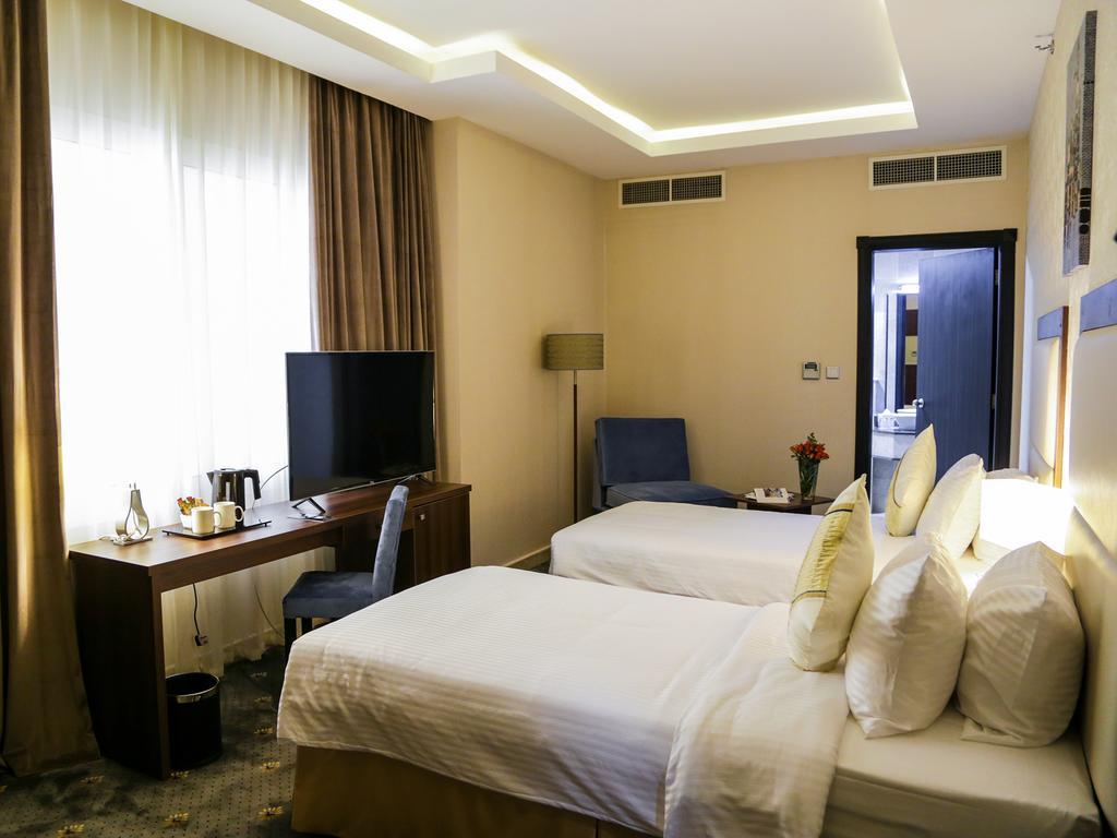 The Town Hotel Doha Dış mekan fotoğraf