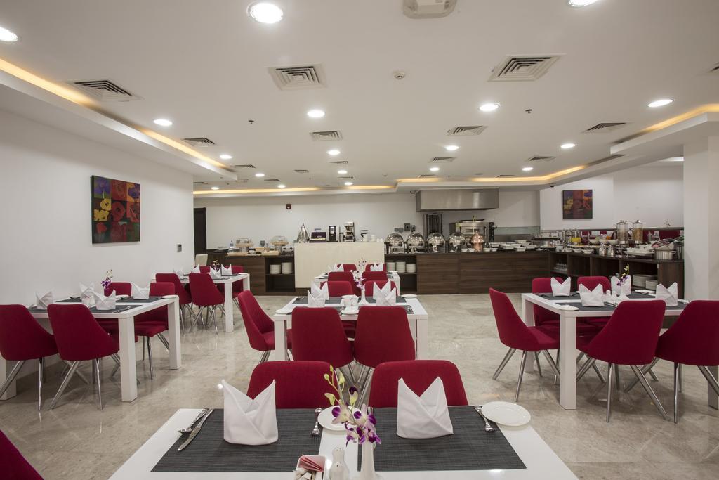 The Town Hotel Doha Dış mekan fotoğraf