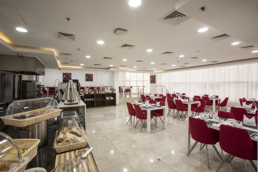 The Town Hotel Doha Dış mekan fotoğraf