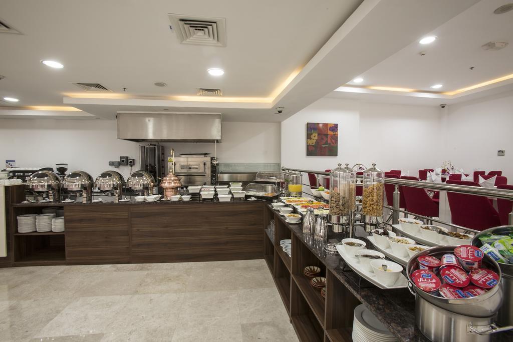 The Town Hotel Doha Dış mekan fotoğraf